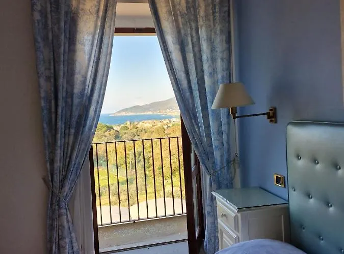 ホテル Hermitage 4*