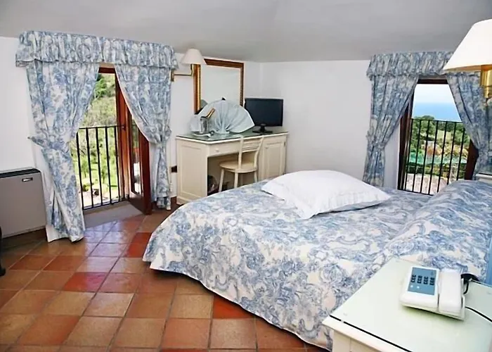 Hermitage カステッラバーテ